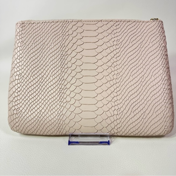 NEW GIGI NEW YORK ALL IN ONE PYTHON EMBOSSED LEATHER TASSELED CLUTCH NUDE/PINK - Picture 6 of 7